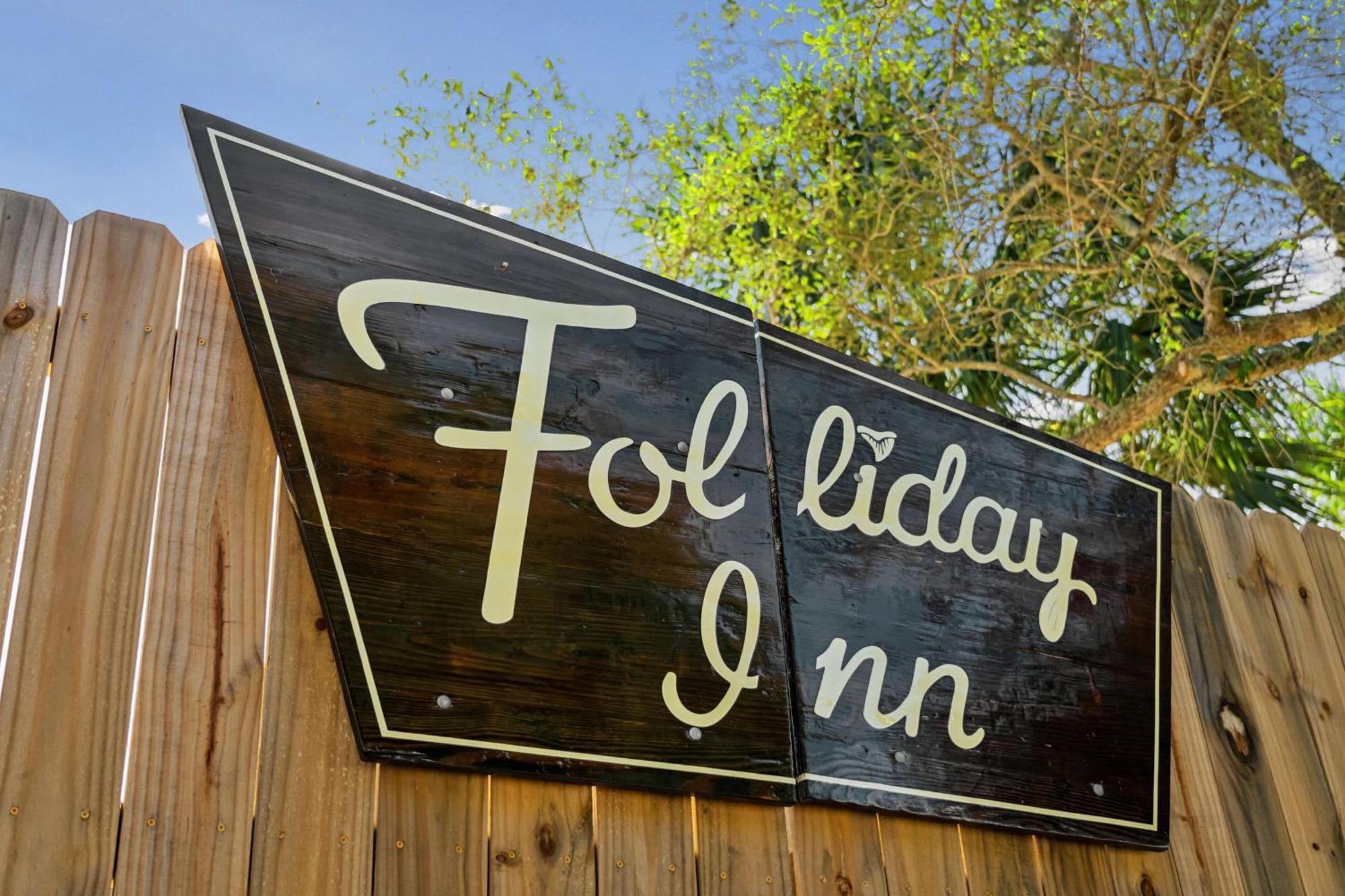 Folliday Inn - The Ariston - Room 34 فولي بيتش المظهر الخارجي الصورة